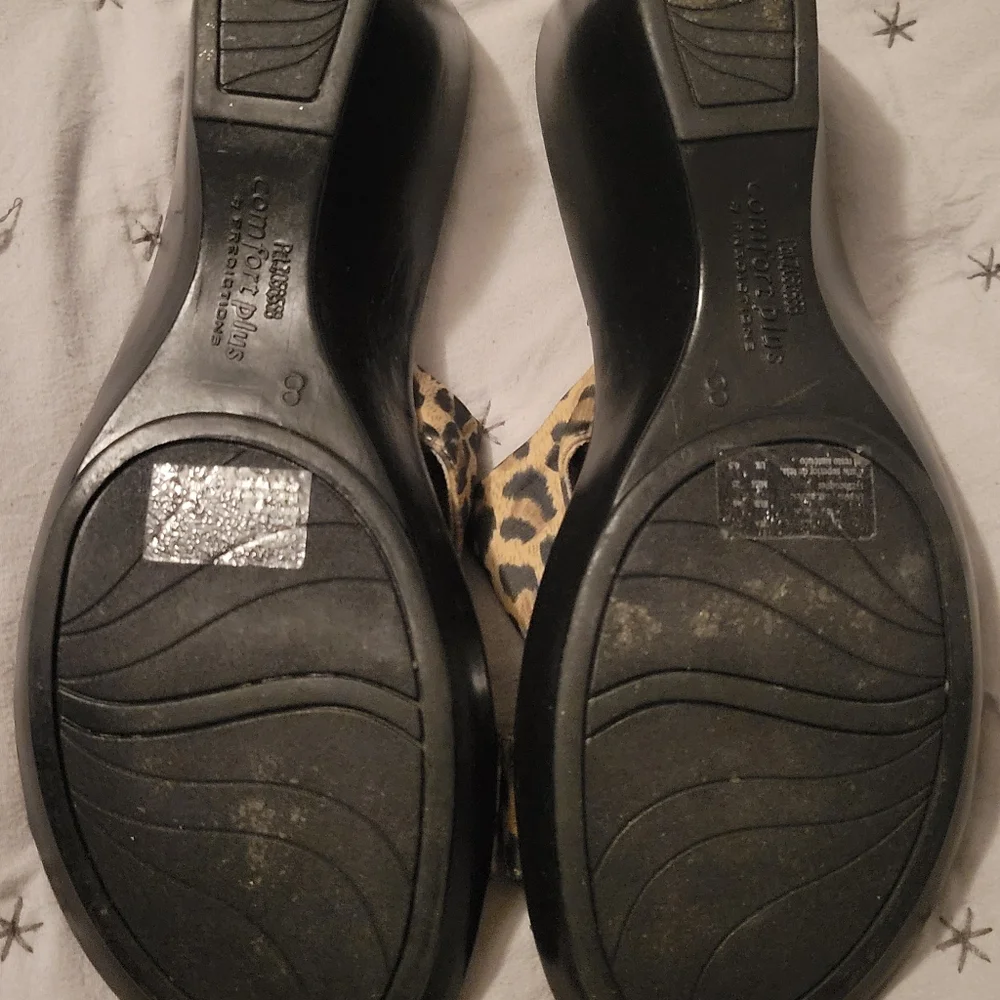 Sandals - Picture 5 of 5
